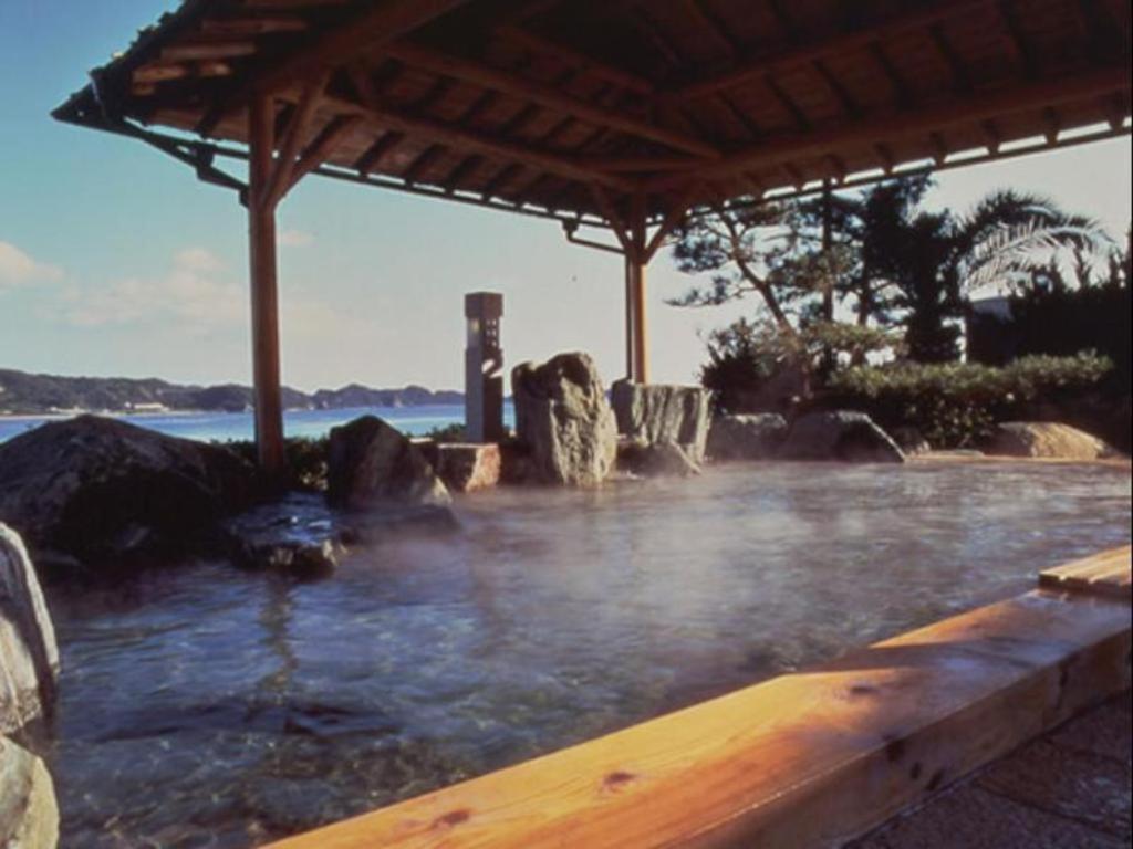 Pals Hotel Katsuura (Wakayama)